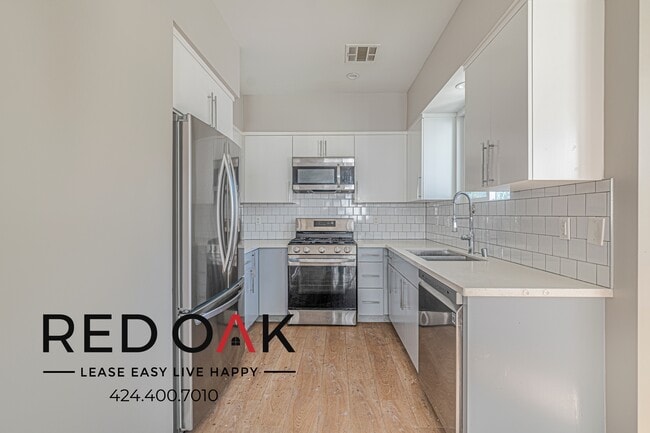 Building Photo - 4506 Esmeralda St