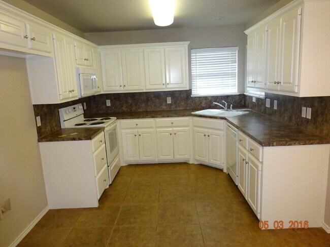 Building Photo - House Located Near Frenship Schools & Close Access to 82nd & Marsha Sharp Fwy!