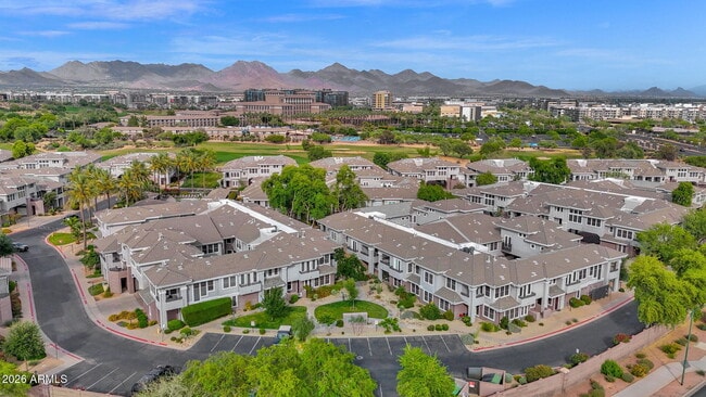 Building Photo - 15221 N Clubgate Dr