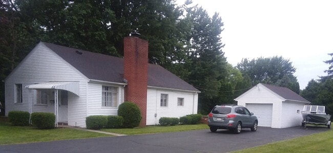 House & Garage - 200 Warrington Ave