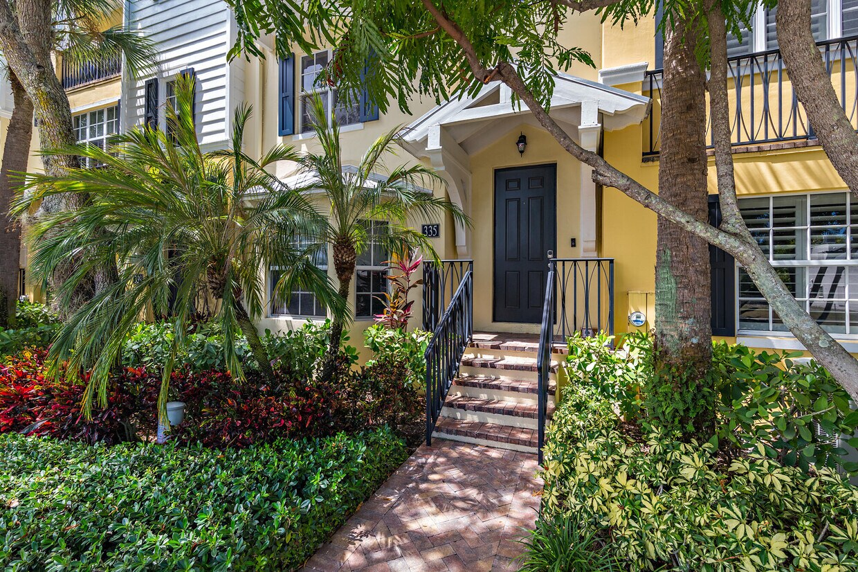 335 Flamingo Dr, West Palm Beach, FL 33401 Townhome Rentals in West