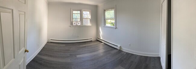 Building Photo - 152 Dalton St