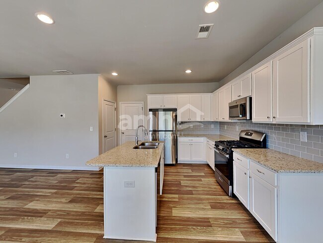 Foto del edificio - 373 Winston Cir