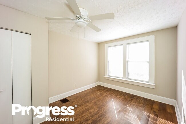 Foto del edificio - 1118 Cascade Ave SW