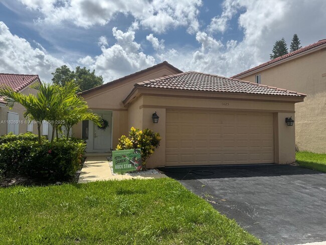 Building Photo - 1425 Mira Vista Cir