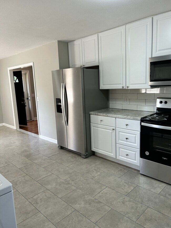 Foto del edificio - 5305 Bayleaf Dr