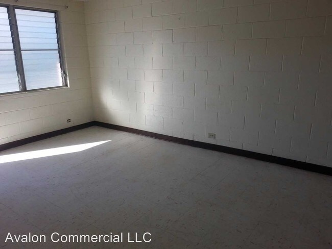 Building Photo - 1462 Kinau St