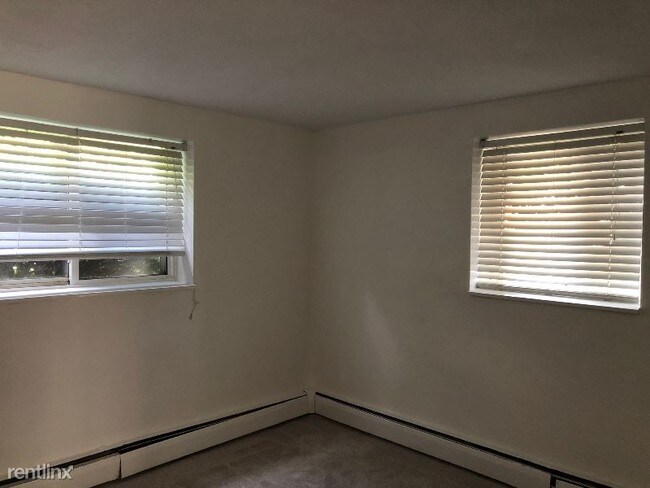 Building Photo - 2 br, 1 bath Apartment - 36 Bryon road