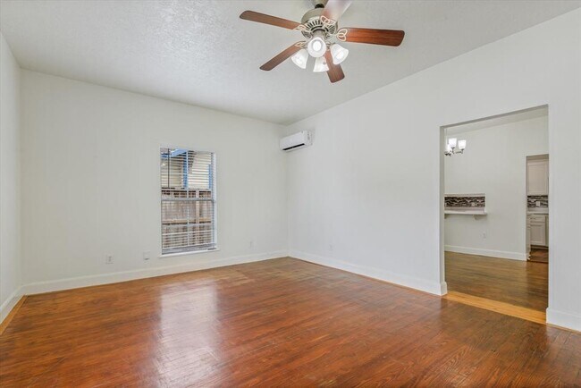 Foto del edificio - 409 Quitman St