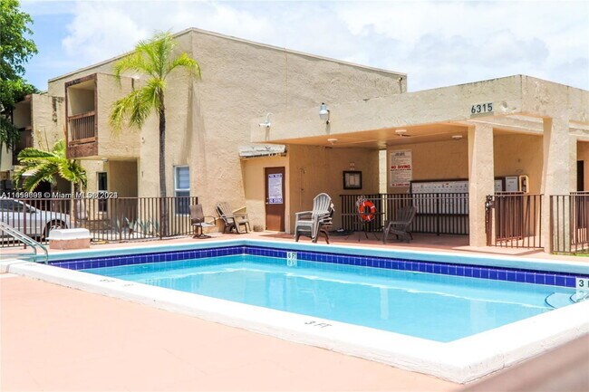 Foto del edificio - 6335 Southwest 138th Court Apt #6335-1, Mi...