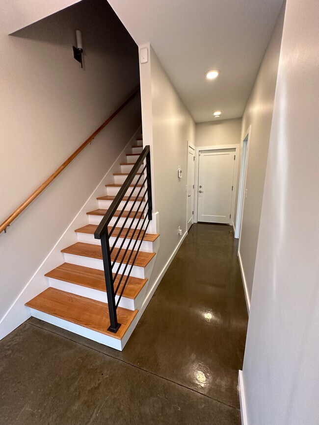 Foto del edificio - 1035 Chester Ave