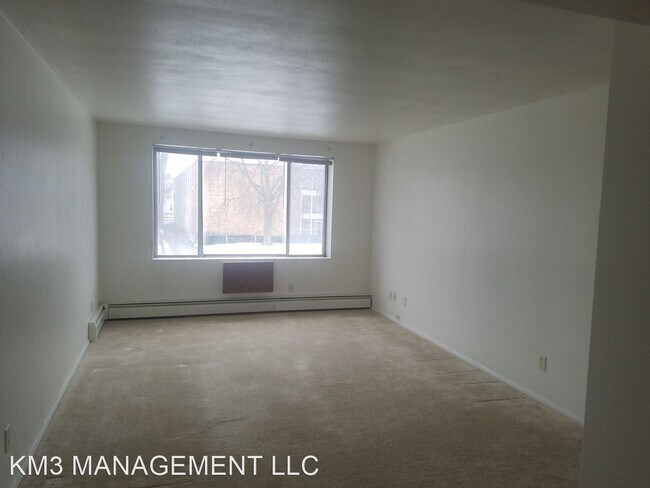 Building Photo - 1600 60th St