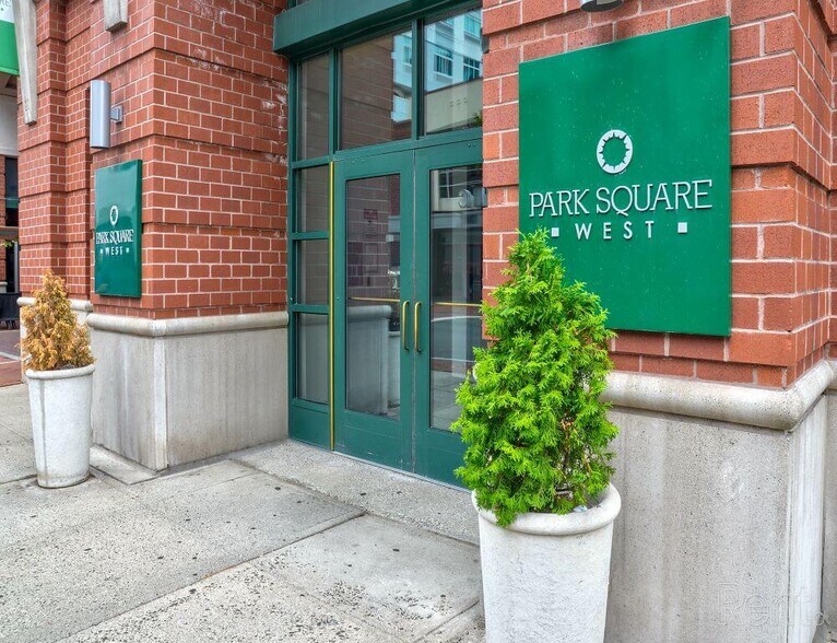 Park Square West
