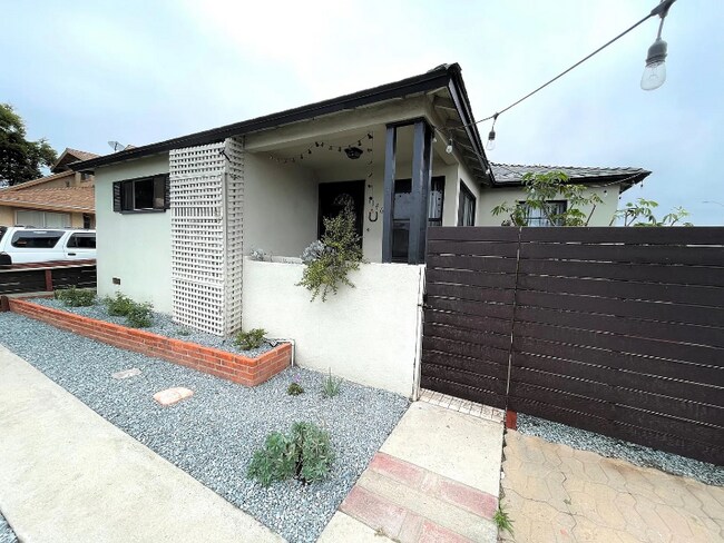 Foto del edificio - 1146 S Ditmar St