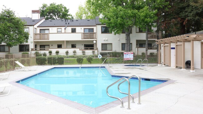Foto del edificio - 2 bedroom 2 bath Condo in great neighborhood $3650