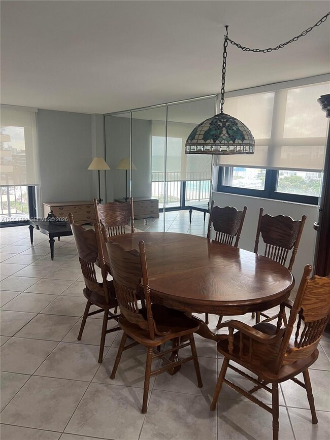 Foto del edificio - 2625 Collins Ave