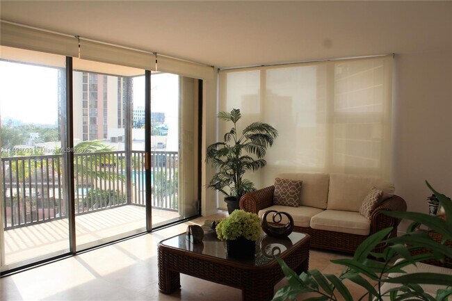 Foto del edificio - 20379 W Country Club Dr