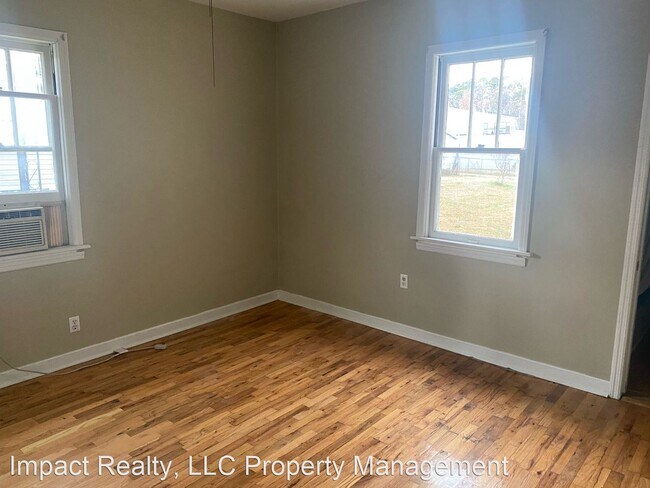 Building Photo - 2 br, 1 bath House - 28 Mitchell Street