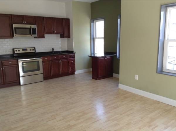 Foto del edificio - 4631 Locust St