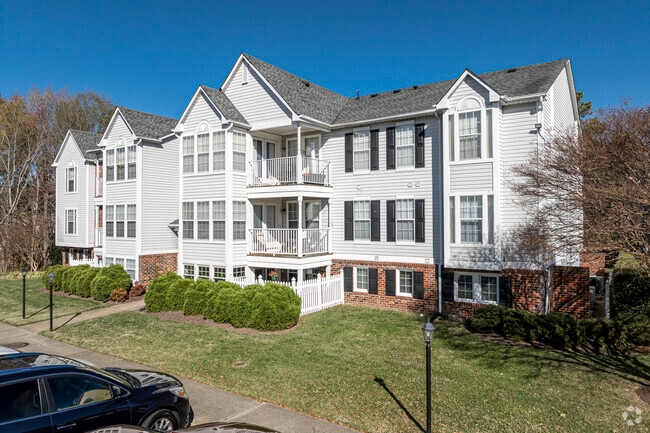 Laurel Oaks Condos