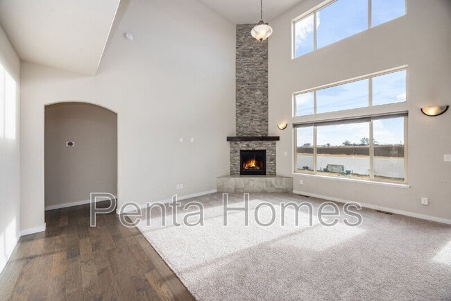 Building Photo - 660 Rock Rd