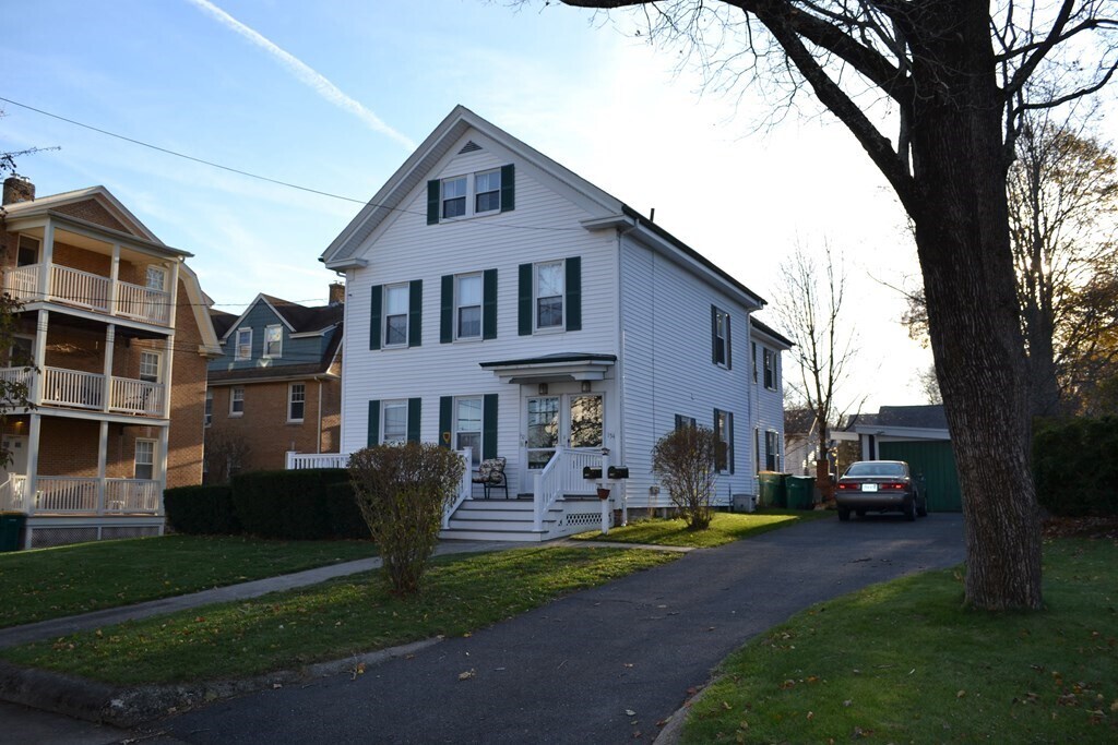 152 Vernon St Unit 152, Norwood, MA 02062 Room for Rent in Norwood