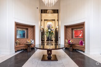 Interior Photo - The Ivy