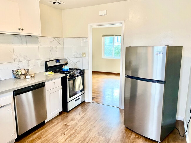 Foto del edificio - 1116 Stannage Ave