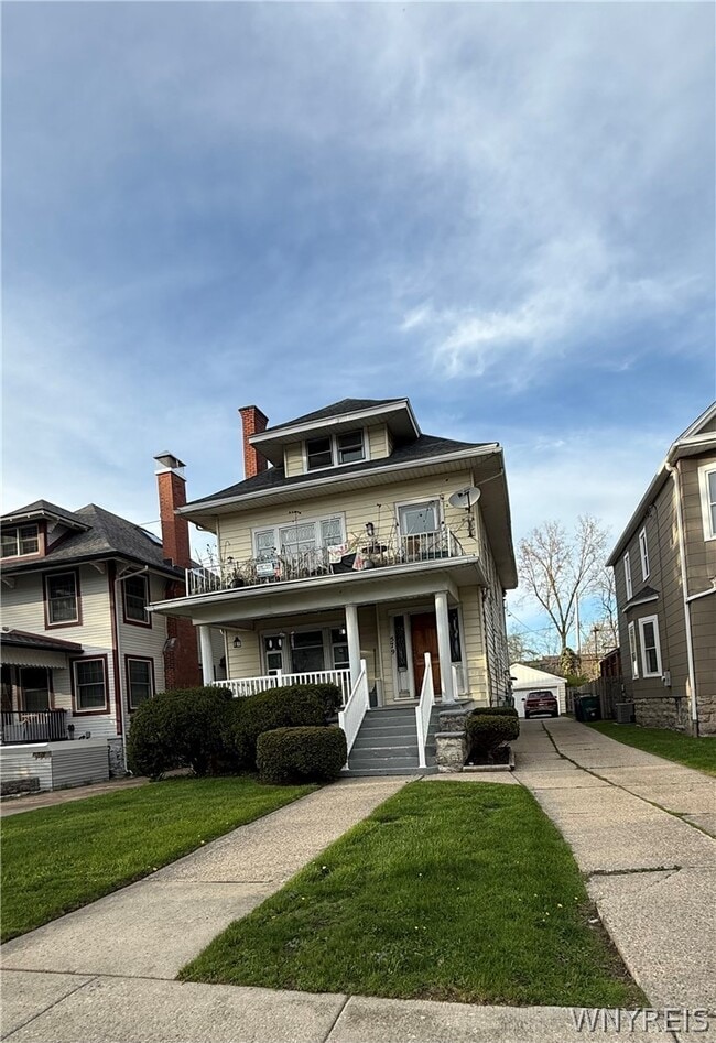 Building Photo - 579 Crescent Ave