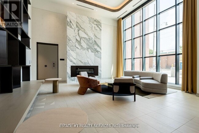 Photo du bâtiment - 130 River St