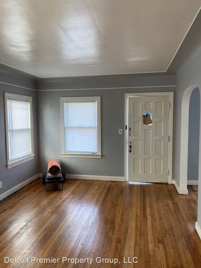 Foto del edificio - 2 br, 1 bath House - 19479 Helen Street
