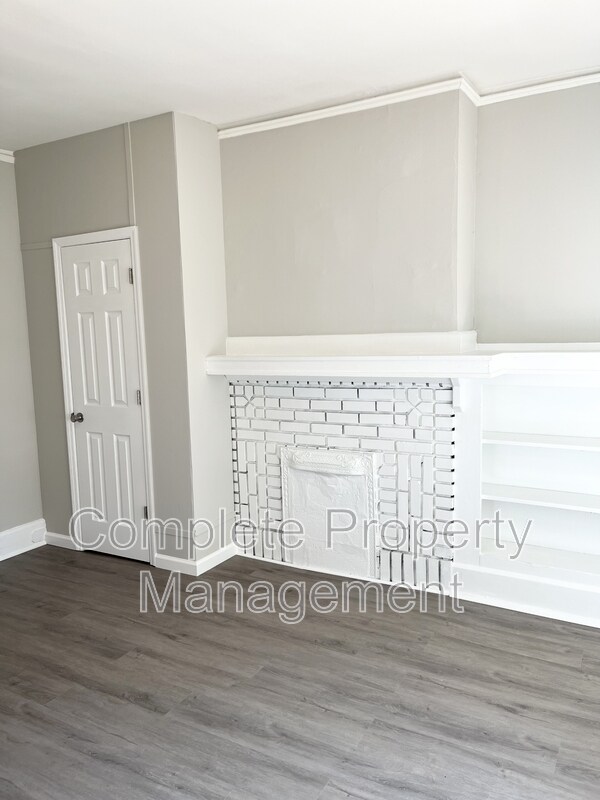 Building Photo - 4251 Jackson St
