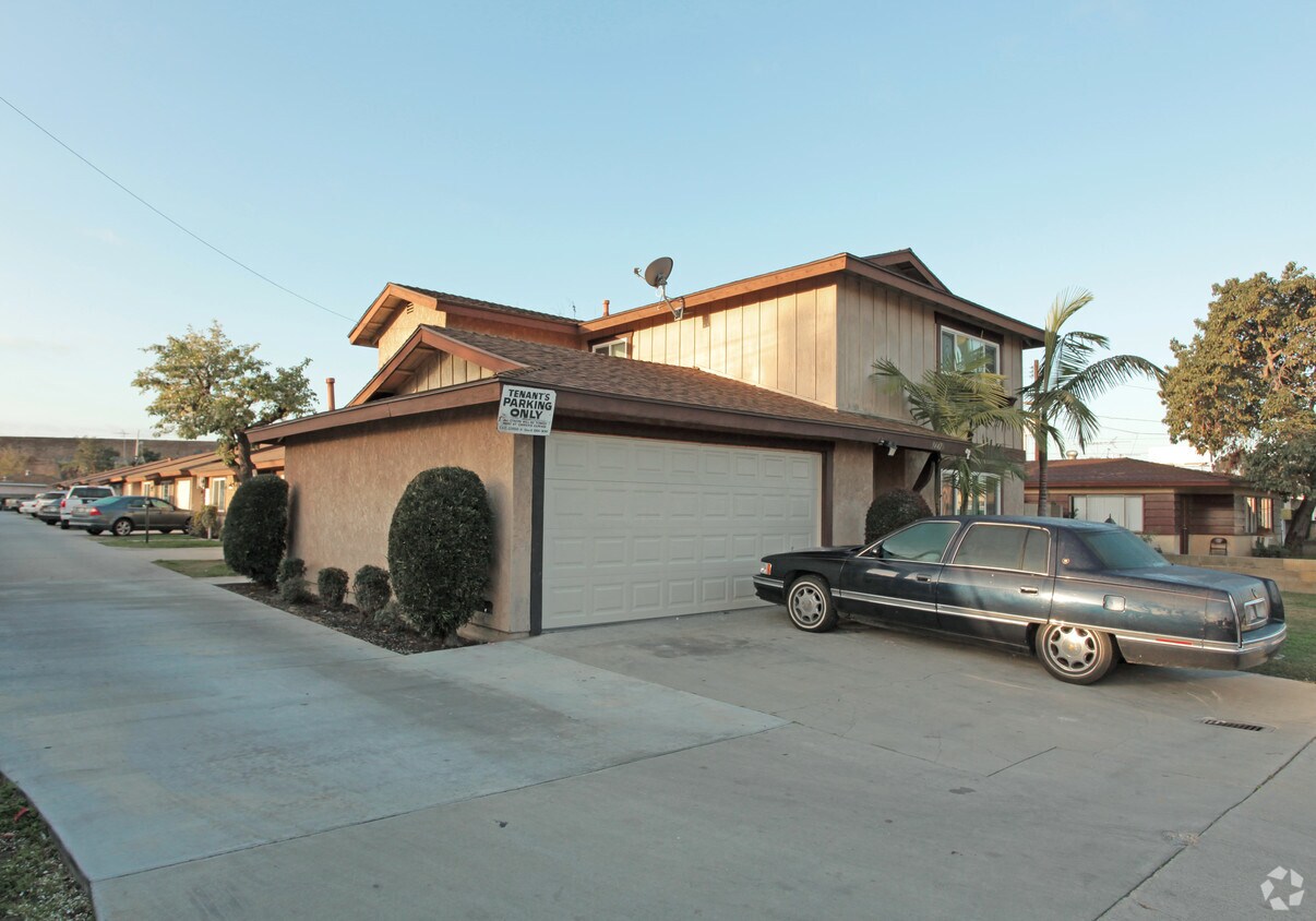 Foto principal - 9438 Park St