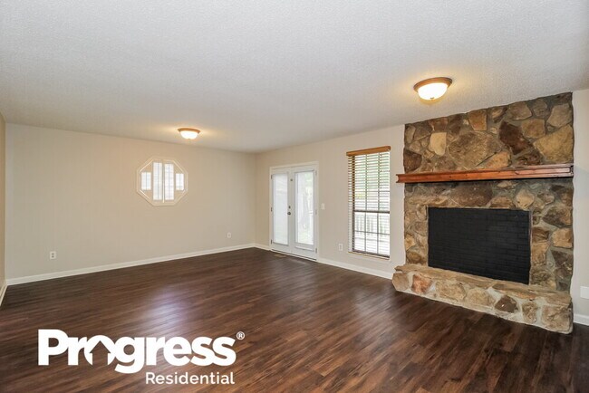 Foto del edificio - 3240 Beaver Dr