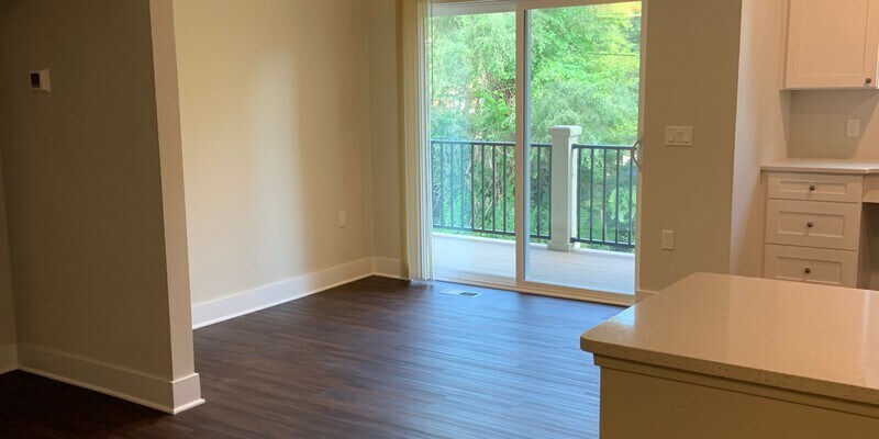 Primary Photo - Crystal Pines condominiums Building 1