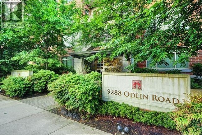 Building Photo - 9288 Odlin Rd