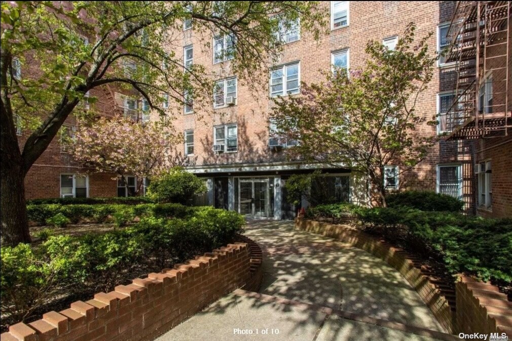 Foto principal - 62-59 108th St