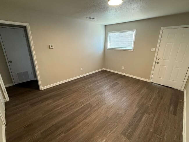 Building Photo - 4211 35th St