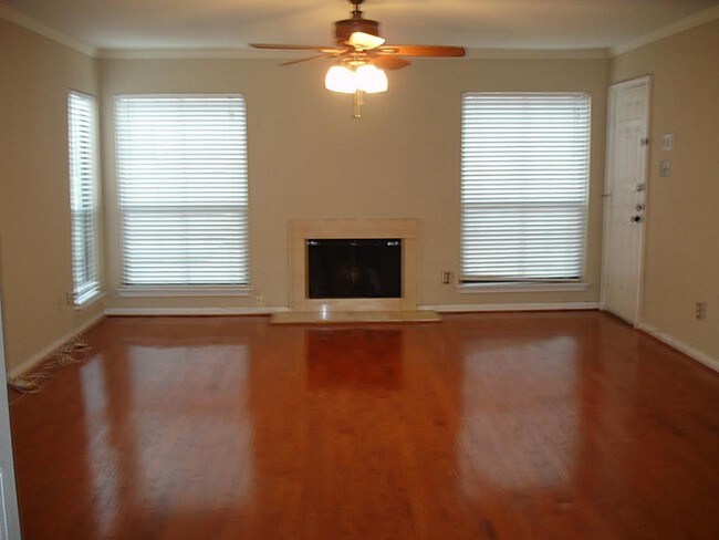 Foto del edificio - 3700 W Clay St