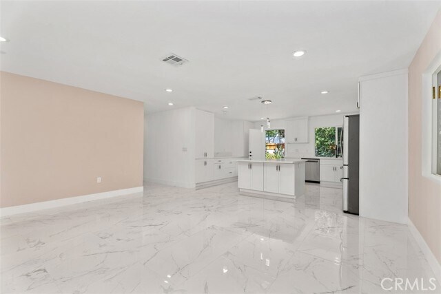 Foto del edificio - 24541 Penfield St