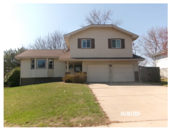 Photo - 3BD, 2BTH Bellevue Charmer Ready for YOU, $2,300!! House