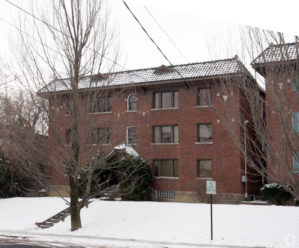 Primary Photo - 720 Shady Dr E