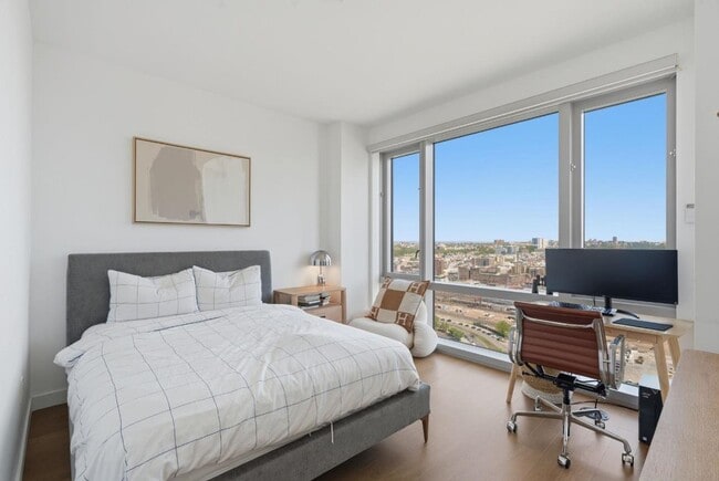 Foto del edificio - 75 Park Ln S