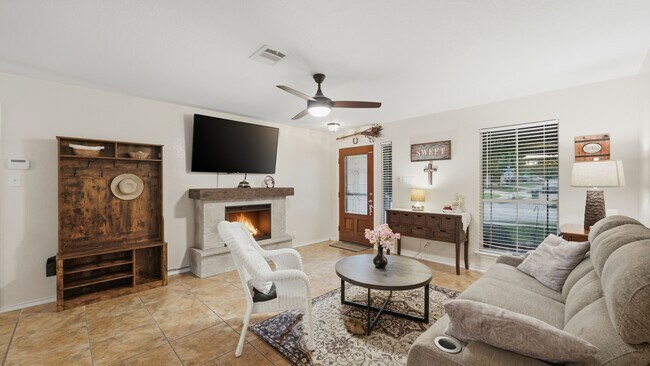 Foto del edificio - 2909 Ashwood Rd