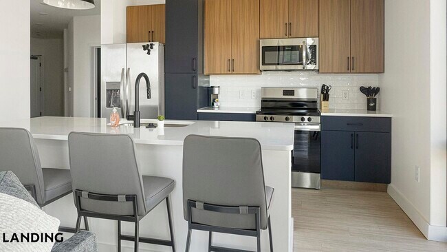 Foto del edificio - 1007 S Mint St