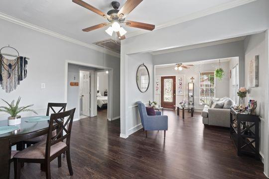Foto del edificio - 2422 Freeman St