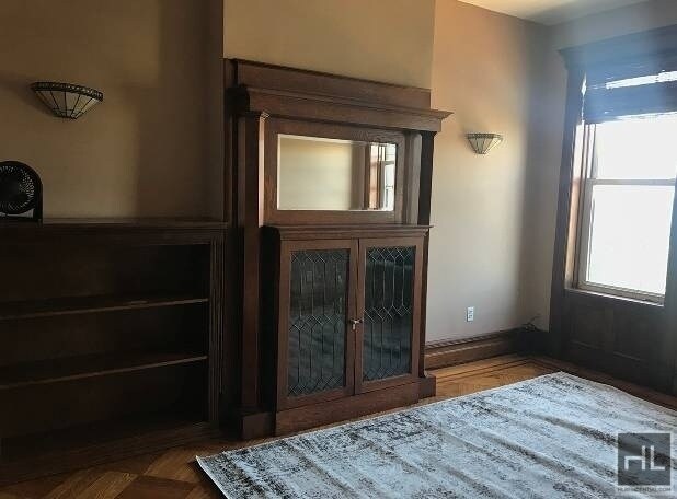 Building Photo - Large 1 Bedroom in Bay Ridge!! SENATOR STREET