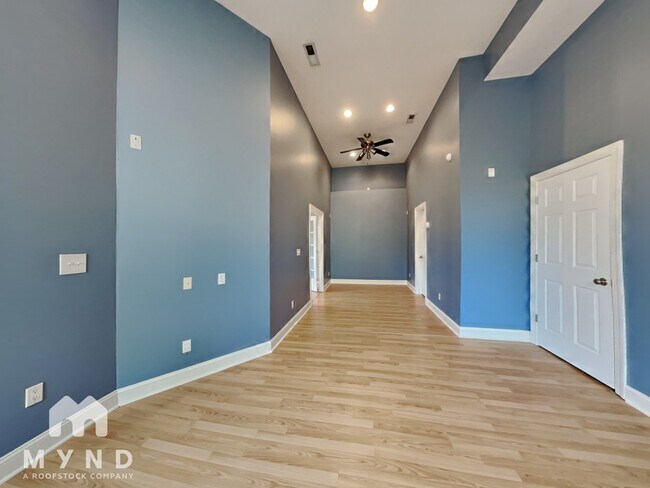 Foto del edificio - 112 Tyler Gate Ln