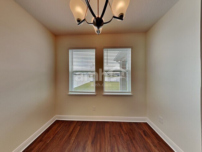 Foto del edificio - 2721 Ponds Trl