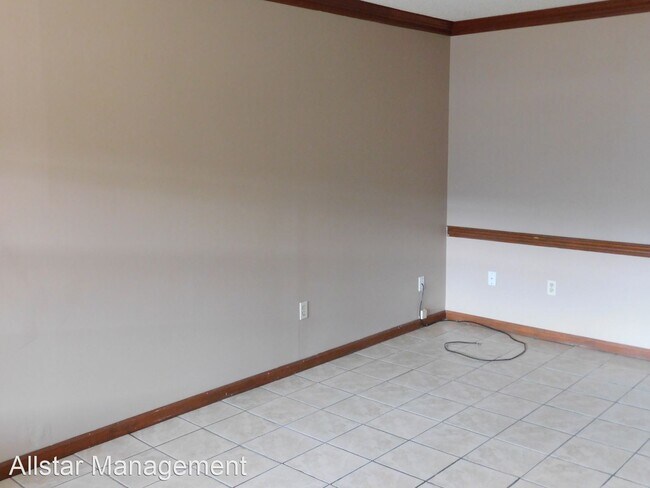 Foto del edificio - 2 br, 2 bath House - 3270 Edenshire Ln